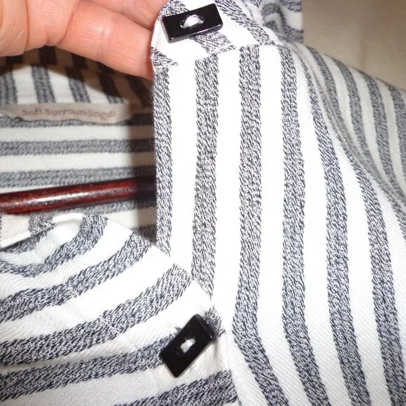 NWOT Soft Surroundings Striped Asymmetrical Tunic L Black/White Button Closure - Picture 12 of 16